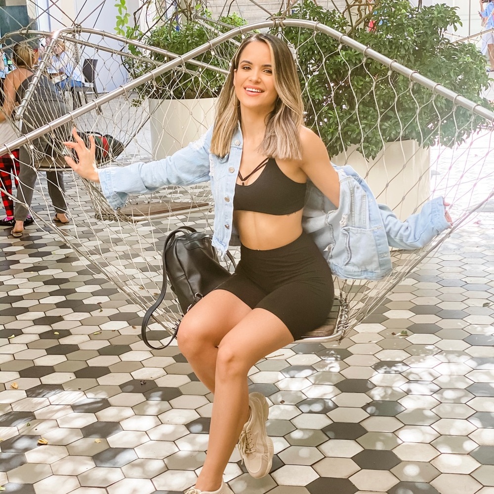 Meet your Posher, Leydi